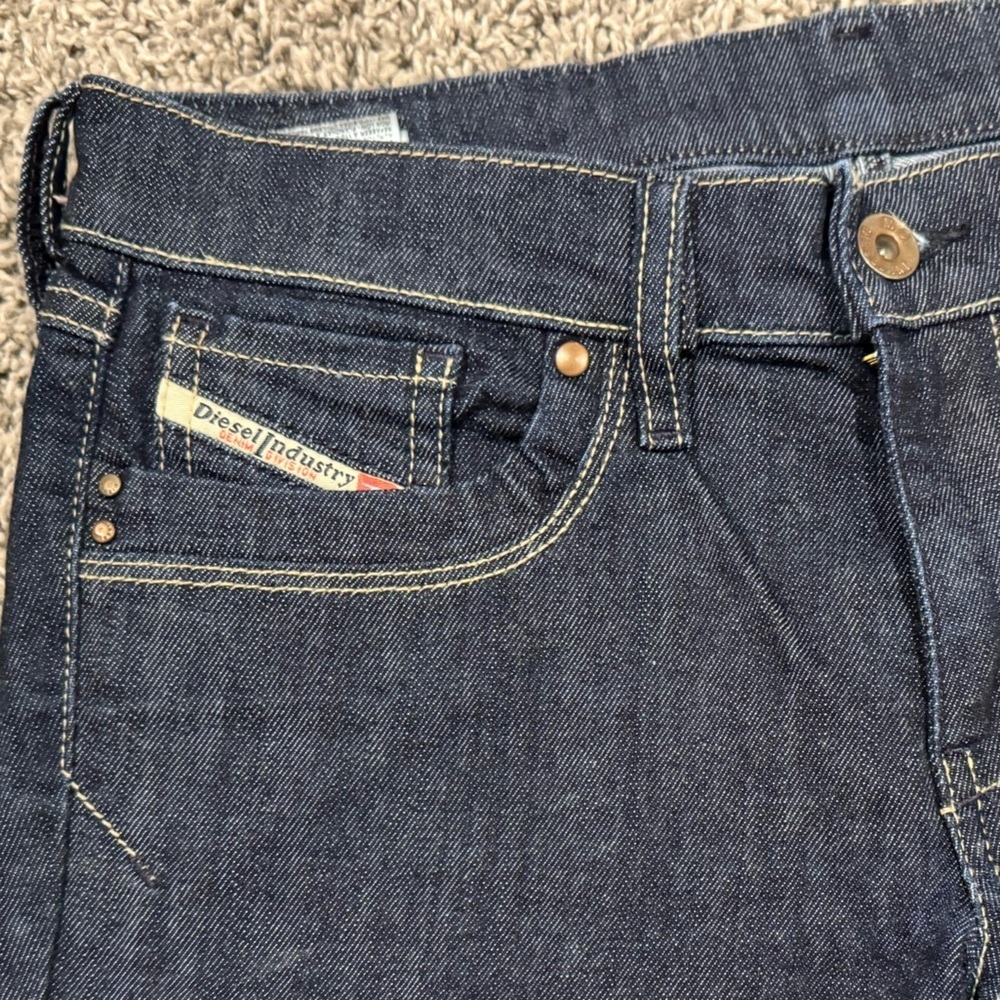 Diesel Ronhoir dark wash stretch bootcut jeans, size 28” waist - Picture 3 of 10
